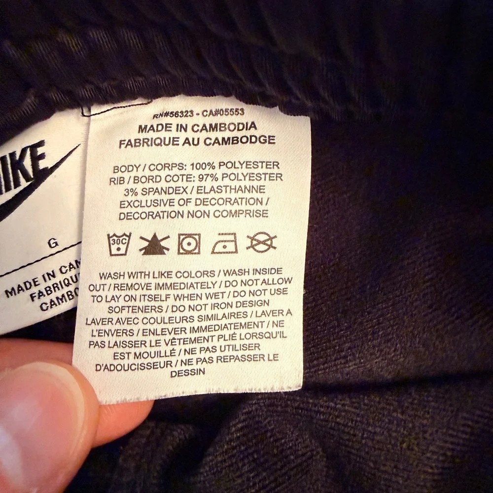 Nike Kid’s‎ Size Large Heritage Track Pants Black White Logo Side Stripe